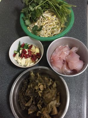 酸菜鱼加豆芽的正宗做法 酸菜鱼加豆芽的正宗做法大全